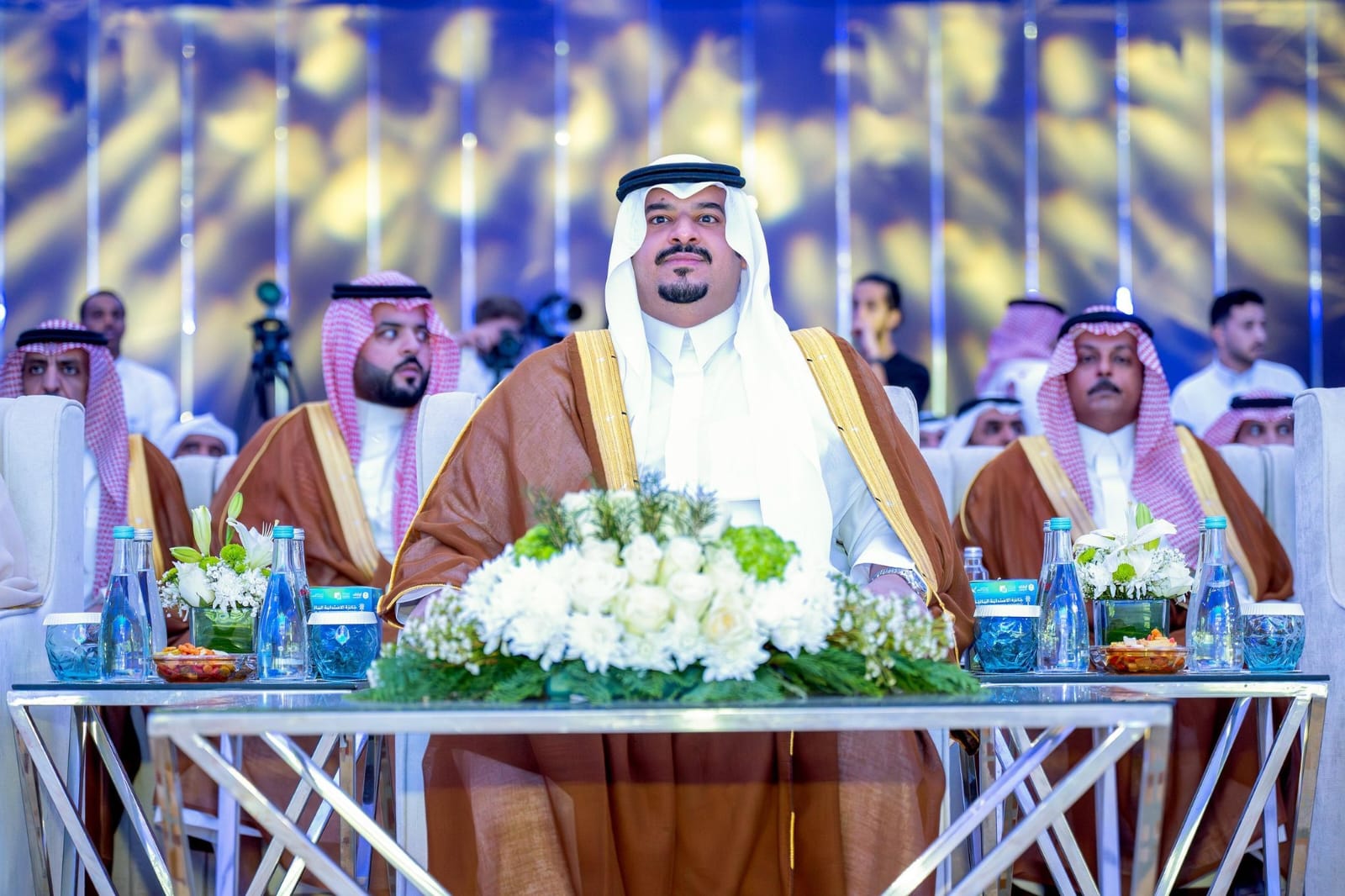 صاحب السمو الملكي الأمير محمد بن عبدالرحمن يكرم مؤسسة آثار التنموية